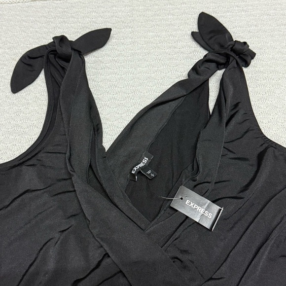 Express Black Bodysuit with Bow Shoulder Details - Picture 4 of 4